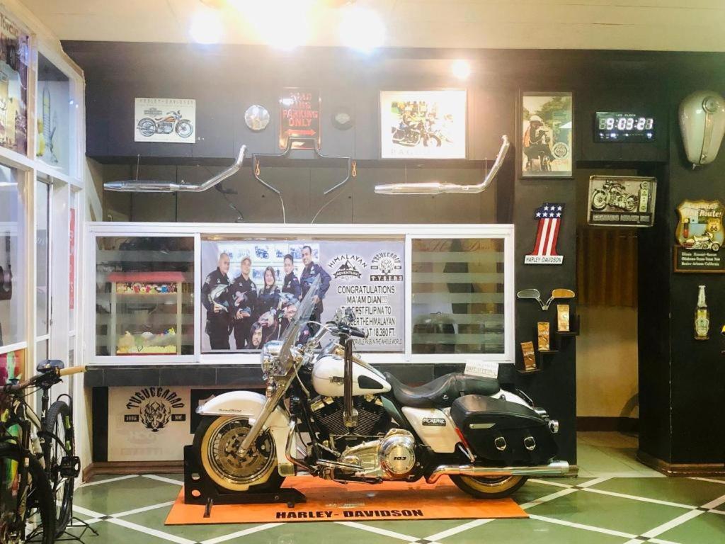 Hotel Dian Aparri Buitenkant foto